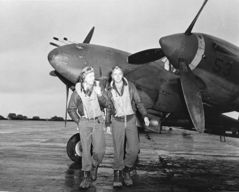 Leiðsögn um sýninguna „Varnarlið í verstöð“