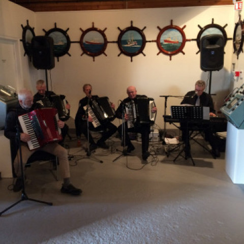 Sudurnes accordion group