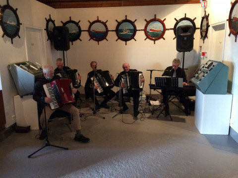 Sudurnes accordion group