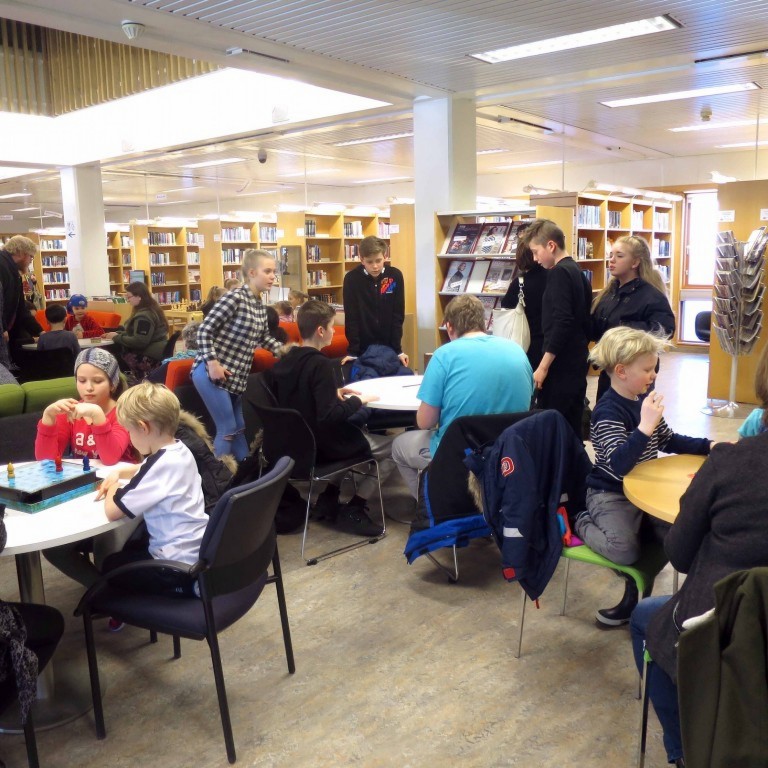 Spilað var á öllum borðum í safninu