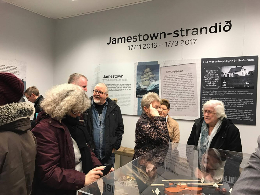 Opnun sýningar um Jamestown-strandið