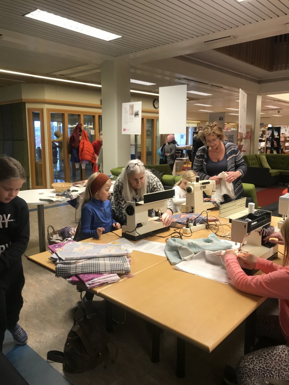 Fallegir margnota taupokar saumaðir fyrir umhverfið